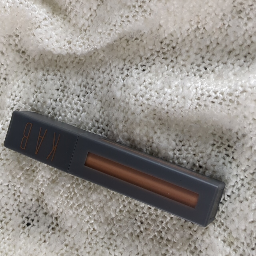 KAB Cosmetics Lip Gloss in Sending Nudes, 5g/0.175oz - Picture 6 of 9